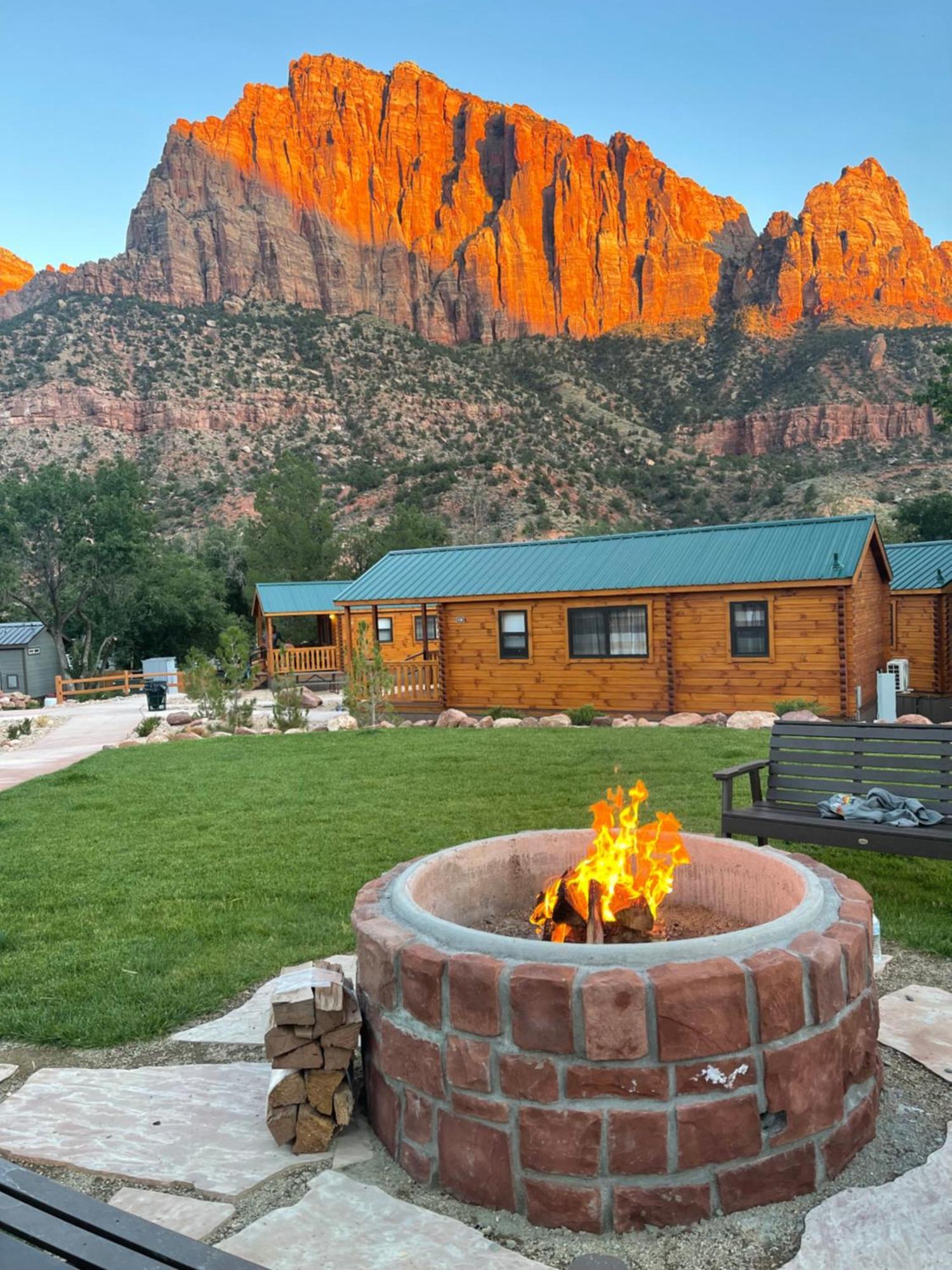 Zion Canyon Cabins Springdale Extérieur photo